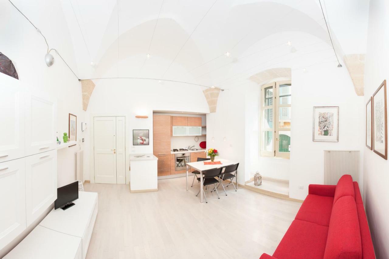 La Piccola Dimora Dell' Alcantarine Apartment Lecce Exterior foto